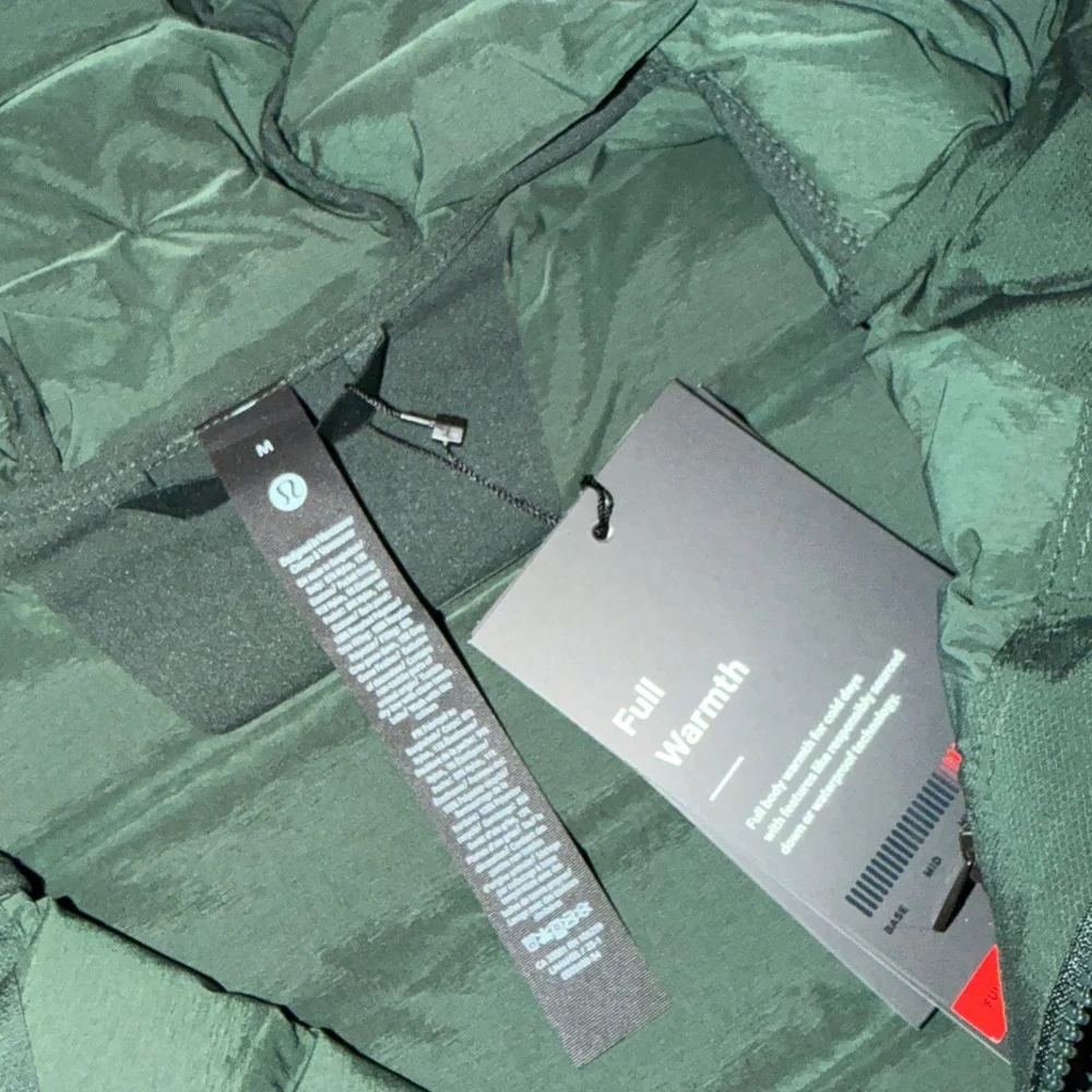 Lululemon men’s Navigation Down Hoodie